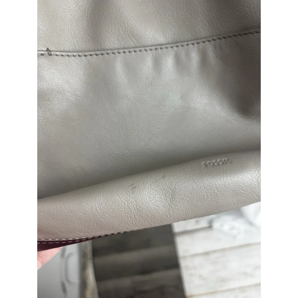 Fossil Fiona Large Leather Crossbody Purse Adjustable Strap‎ Cow Hide Bag